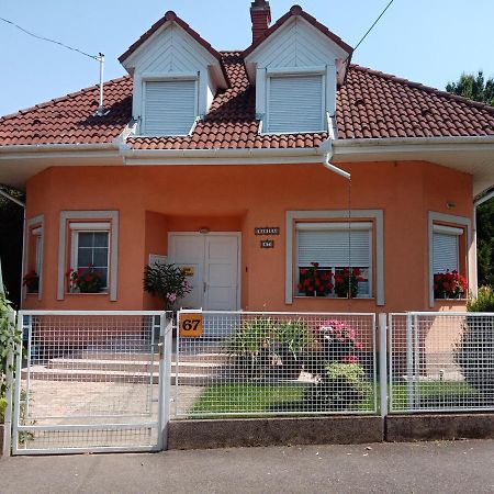 Marika Apartman Hajdúszoboszló Exterior foto